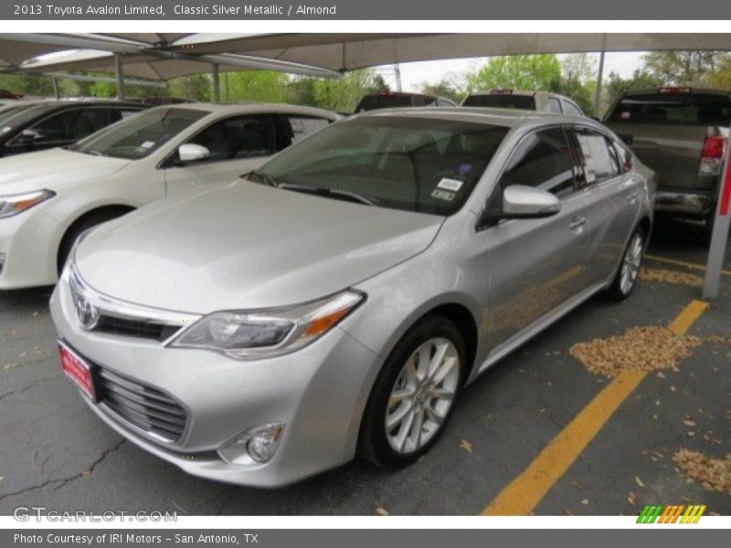 Classic Silver Metallic / Almond 2013 Toyota Avalon Limited