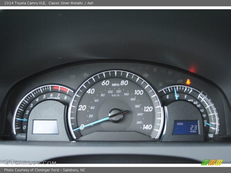 Classic Silver Metallic / Ash 2014 Toyota Camry XLE