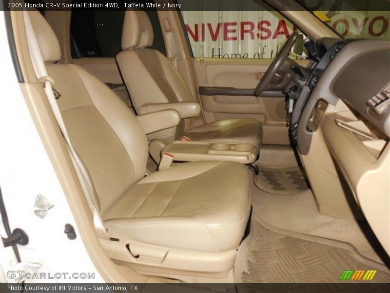 Taffeta White / Ivory 2005 Honda CR-V Special Edition 4WD