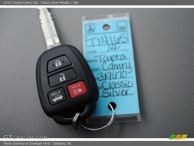 Classic Silver Metallic / Ash 2014 Toyota Camry XLE