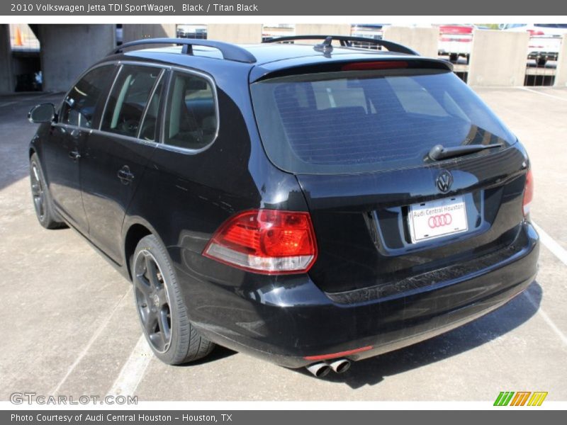 Black / Titan Black 2010 Volkswagen Jetta TDI SportWagen