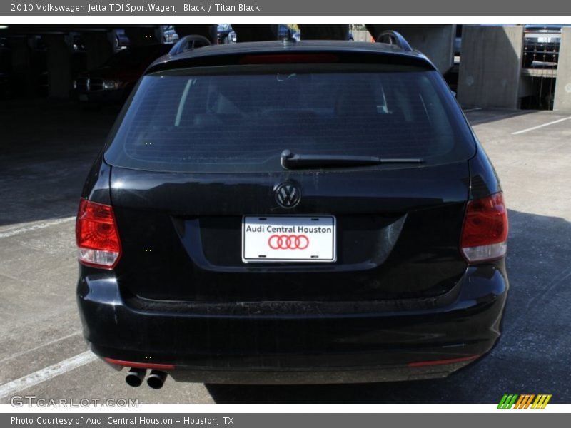 Black / Titan Black 2010 Volkswagen Jetta TDI SportWagen