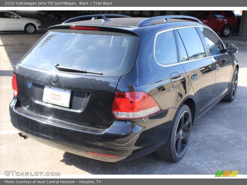 Black / Titan Black 2010 Volkswagen Jetta TDI SportWagen