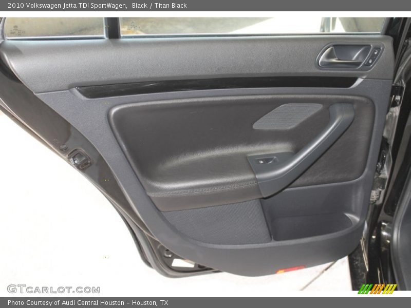 Black / Titan Black 2010 Volkswagen Jetta TDI SportWagen