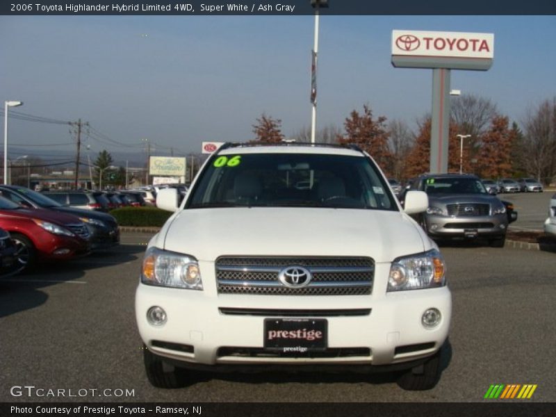 Super White / Ash Gray 2006 Toyota Highlander Hybrid Limited 4WD