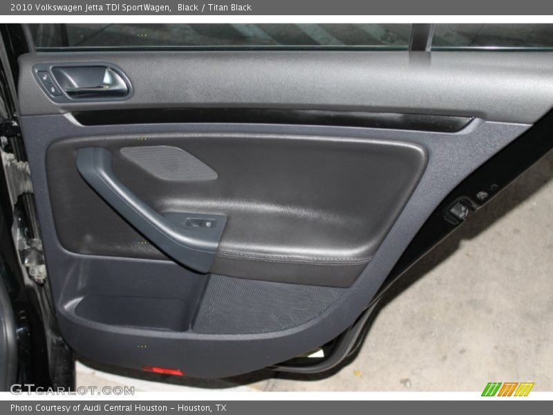 Black / Titan Black 2010 Volkswagen Jetta TDI SportWagen