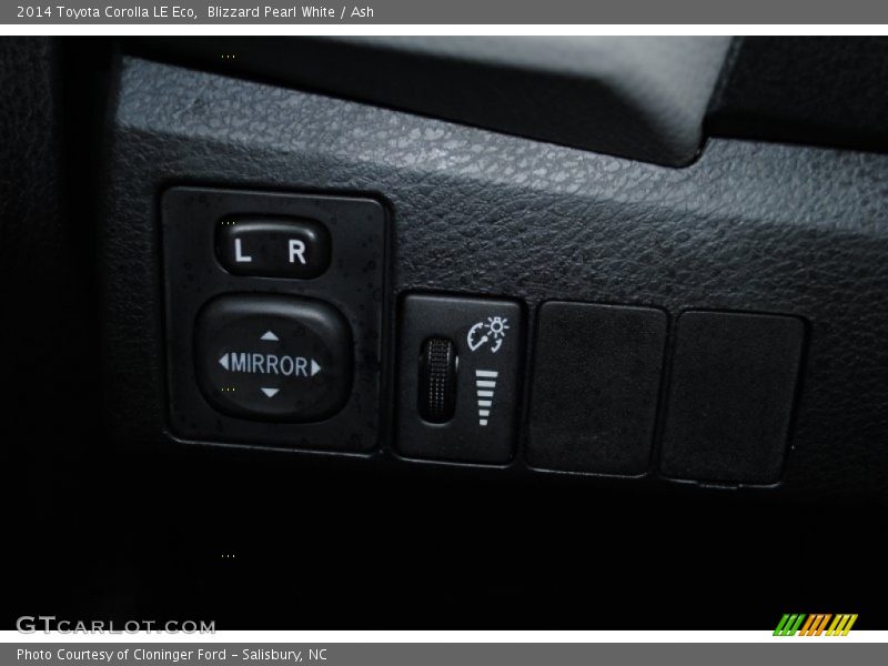 Blizzard Pearl White / Ash 2014 Toyota Corolla LE Eco