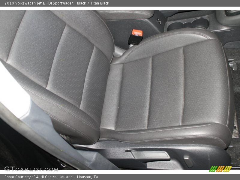 Black / Titan Black 2010 Volkswagen Jetta TDI SportWagen