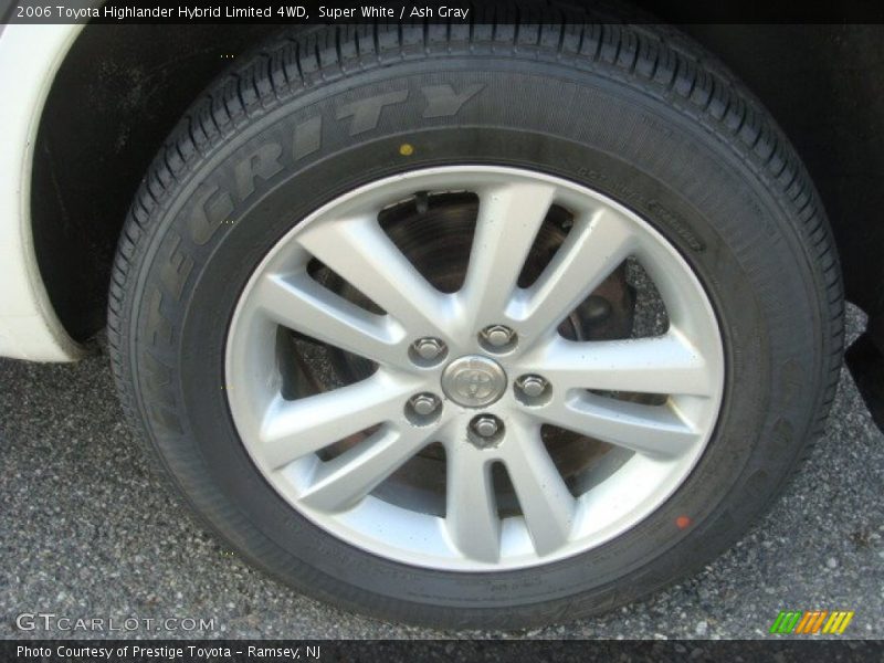 Super White / Ash Gray 2006 Toyota Highlander Hybrid Limited 4WD
