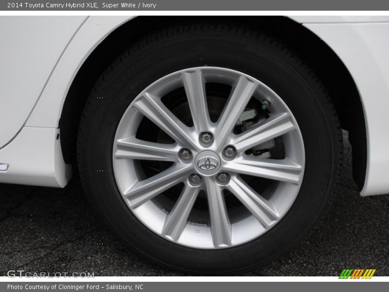 Super White / Ivory 2014 Toyota Camry Hybrid XLE