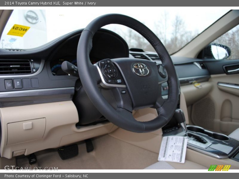 Super White / Ivory 2014 Toyota Camry Hybrid XLE