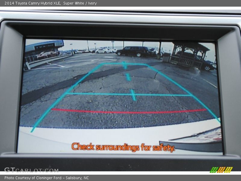 Super White / Ivory 2014 Toyota Camry Hybrid XLE