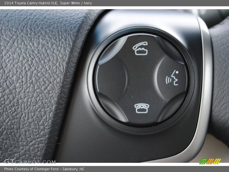 Super White / Ivory 2014 Toyota Camry Hybrid XLE