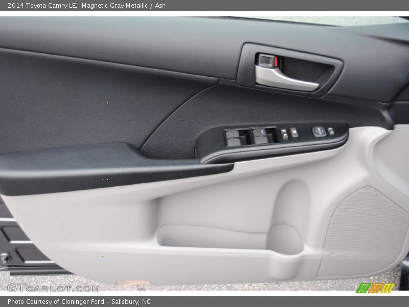 Magnetic Gray Metallic / Ash 2014 Toyota Camry LE