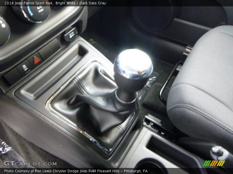 Bright White / Dark Slate Gray 2014 Jeep Patriot Sport 4x4