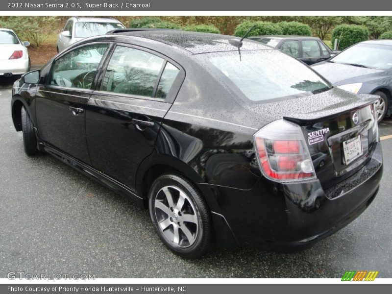 Super Black / Charcoal 2012 Nissan Sentra 2.0 S