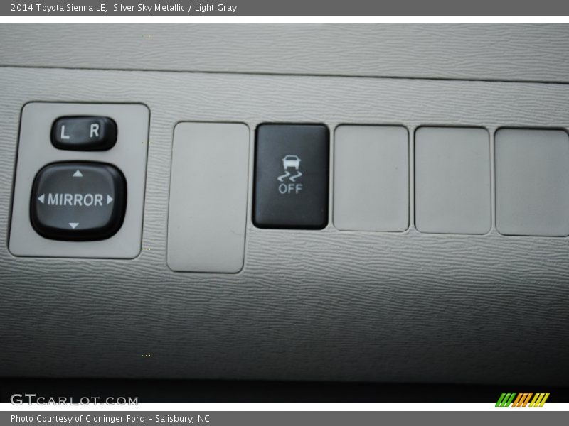 Silver Sky Metallic / Light Gray 2014 Toyota Sienna LE