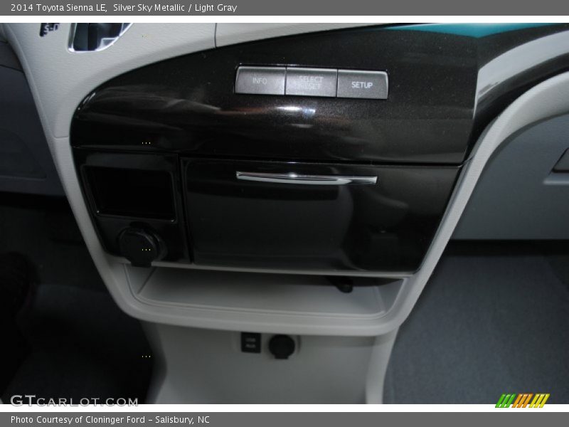 Silver Sky Metallic / Light Gray 2014 Toyota Sienna LE