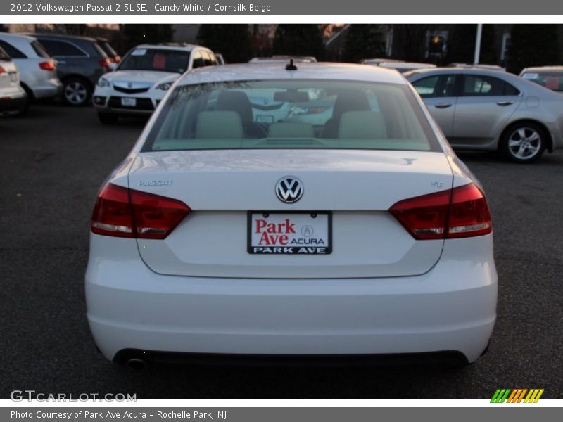 Candy White / Cornsilk Beige 2012 Volkswagen Passat 2.5L SE