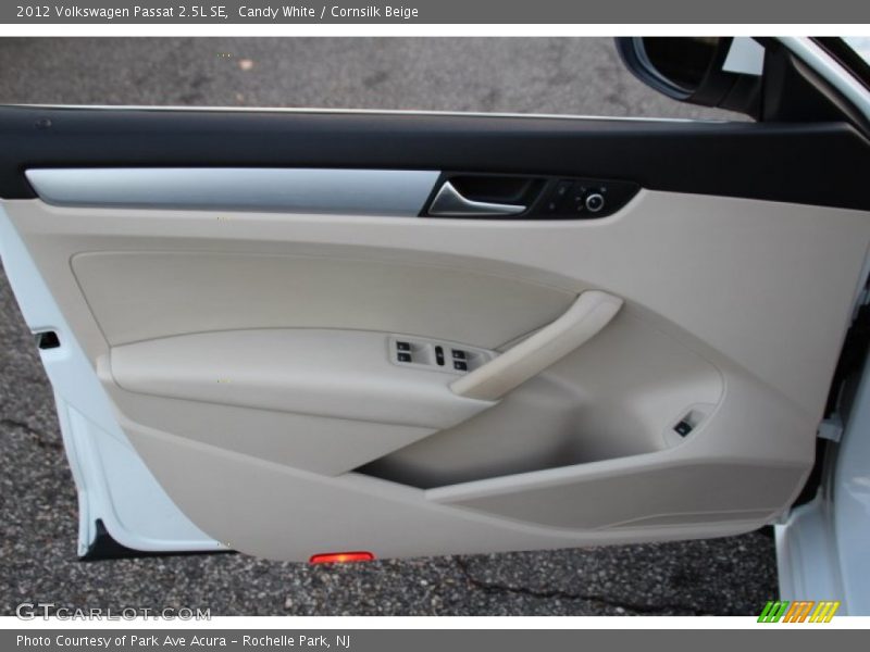 Candy White / Cornsilk Beige 2012 Volkswagen Passat 2.5L SE