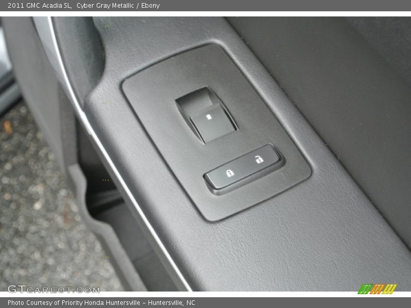 Cyber Gray Metallic / Ebony 2011 GMC Acadia SL