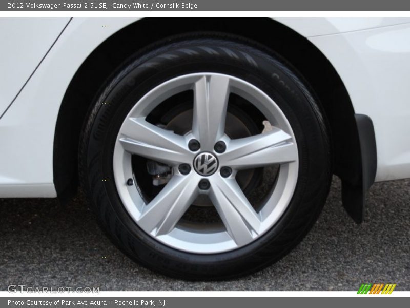 Candy White / Cornsilk Beige 2012 Volkswagen Passat 2.5L SE