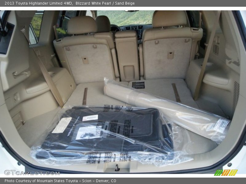 Blizzard White Pearl / Sand Beige 2013 Toyota Highlander Limited 4WD