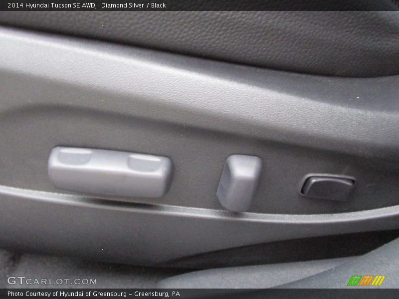 Diamond Silver / Black 2014 Hyundai Tucson SE AWD