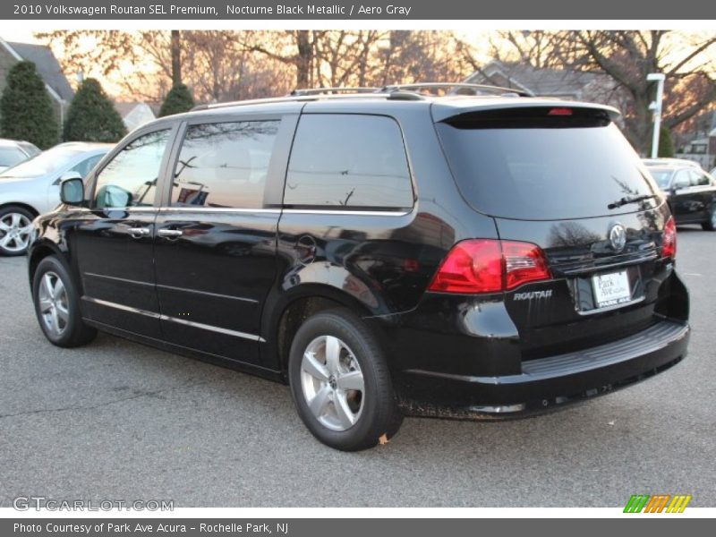 Nocturne Black Metallic / Aero Gray 2010 Volkswagen Routan SEL Premium