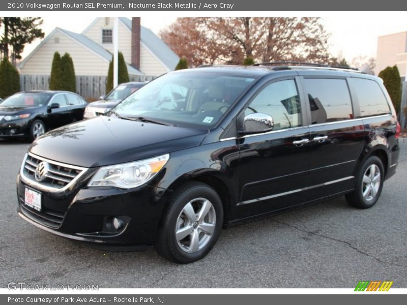 Nocturne Black Metallic / Aero Gray 2010 Volkswagen Routan SEL Premium