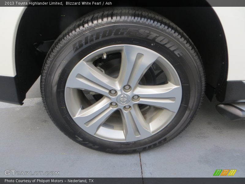 Blizzard White Pearl / Ash 2013 Toyota Highlander Limited