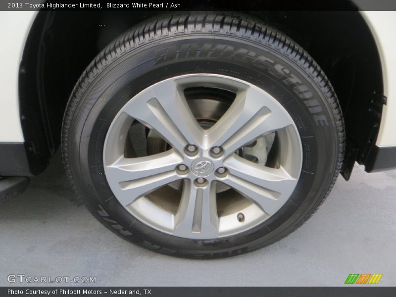 Blizzard White Pearl / Ash 2013 Toyota Highlander Limited