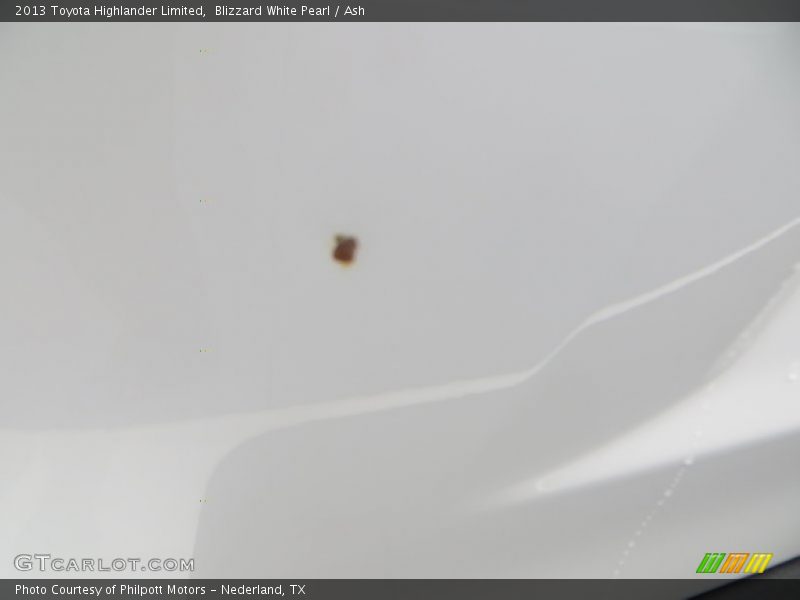 Blizzard White Pearl / Ash 2013 Toyota Highlander Limited