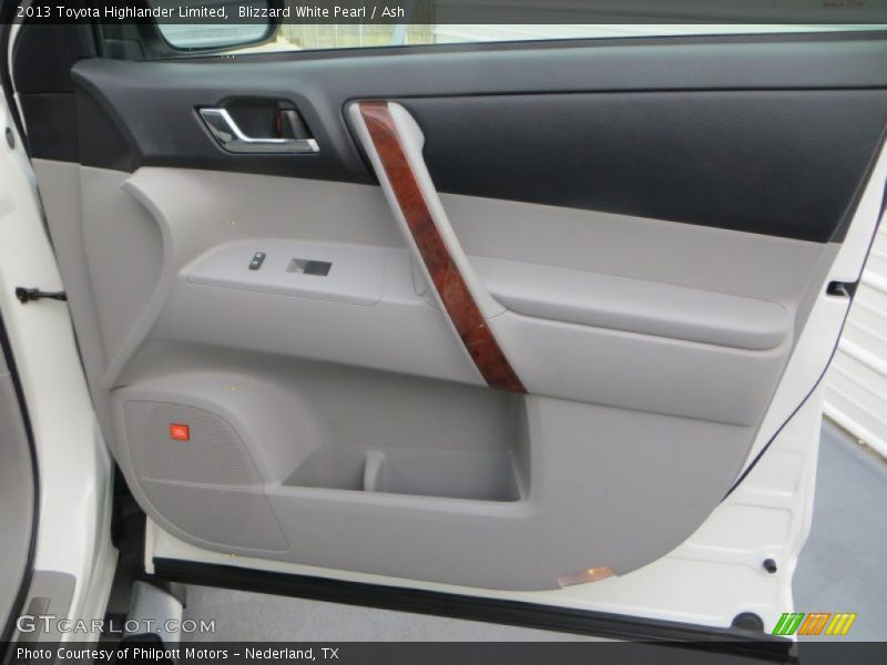 Blizzard White Pearl / Ash 2013 Toyota Highlander Limited