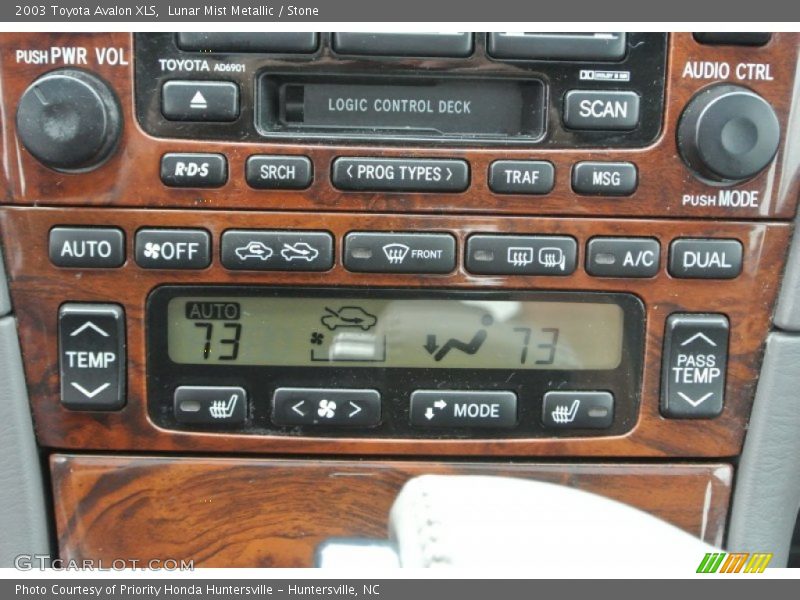 Lunar Mist Metallic / Stone 2003 Toyota Avalon XLS