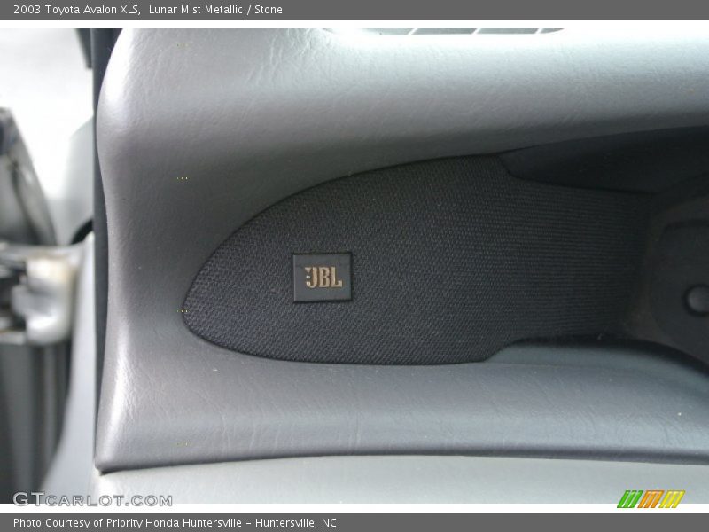 Lunar Mist Metallic / Stone 2003 Toyota Avalon XLS