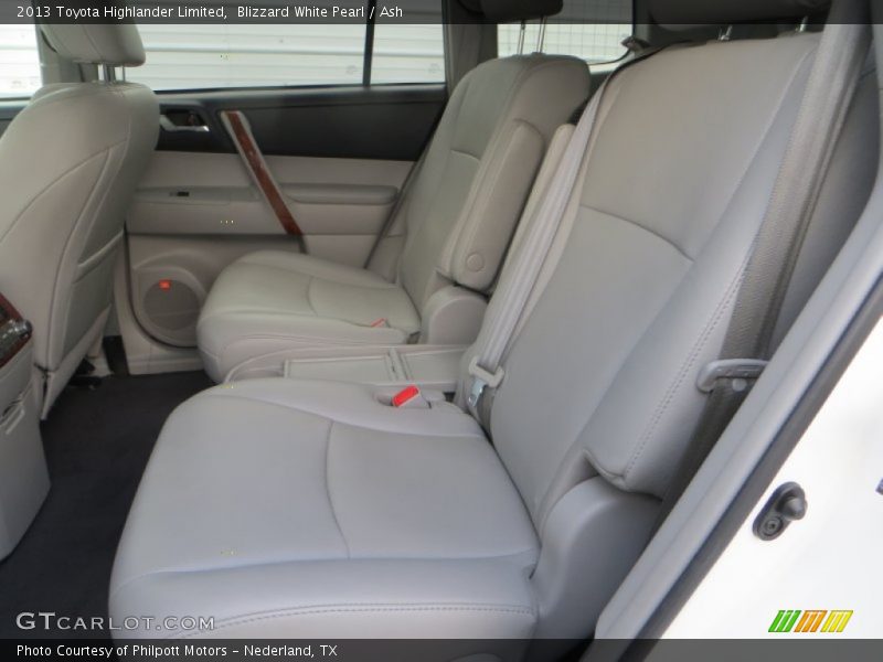 Blizzard White Pearl / Ash 2013 Toyota Highlander Limited