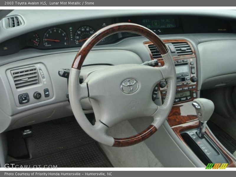 Lunar Mist Metallic / Stone 2003 Toyota Avalon XLS