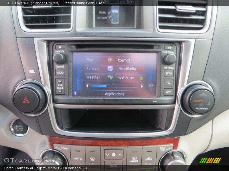 Blizzard White Pearl / Ash 2013 Toyota Highlander Limited