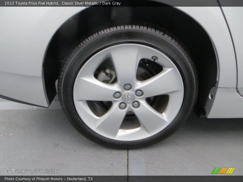 Classic Silver Metallic / Dark Gray 2013 Toyota Prius Five Hybrid