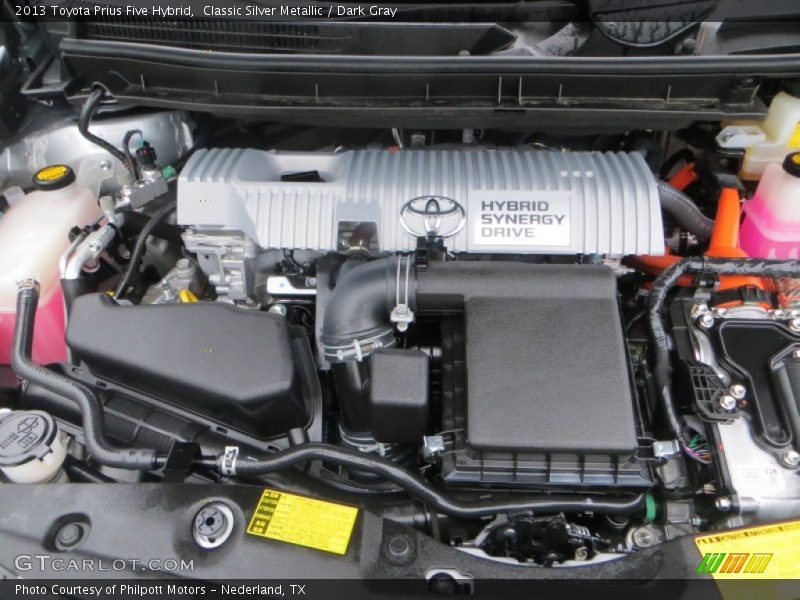 Classic Silver Metallic / Dark Gray 2013 Toyota Prius Five Hybrid