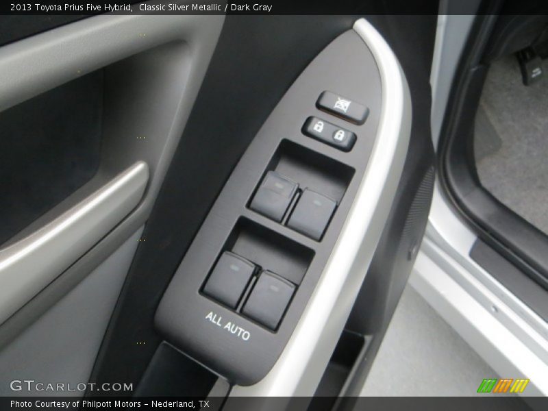 Classic Silver Metallic / Dark Gray 2013 Toyota Prius Five Hybrid