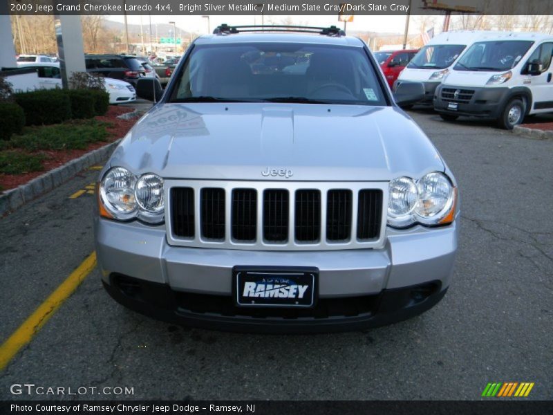 Bright Silver Metallic / Medium Slate Gray/Dark Slate Gray 2009 Jeep Grand Cherokee Laredo 4x4