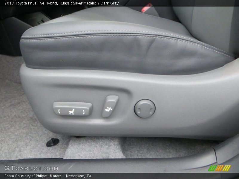 Classic Silver Metallic / Dark Gray 2013 Toyota Prius Five Hybrid