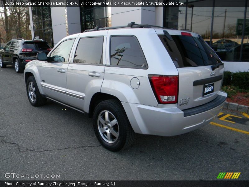 Bright Silver Metallic / Medium Slate Gray/Dark Slate Gray 2009 Jeep Grand Cherokee Laredo 4x4