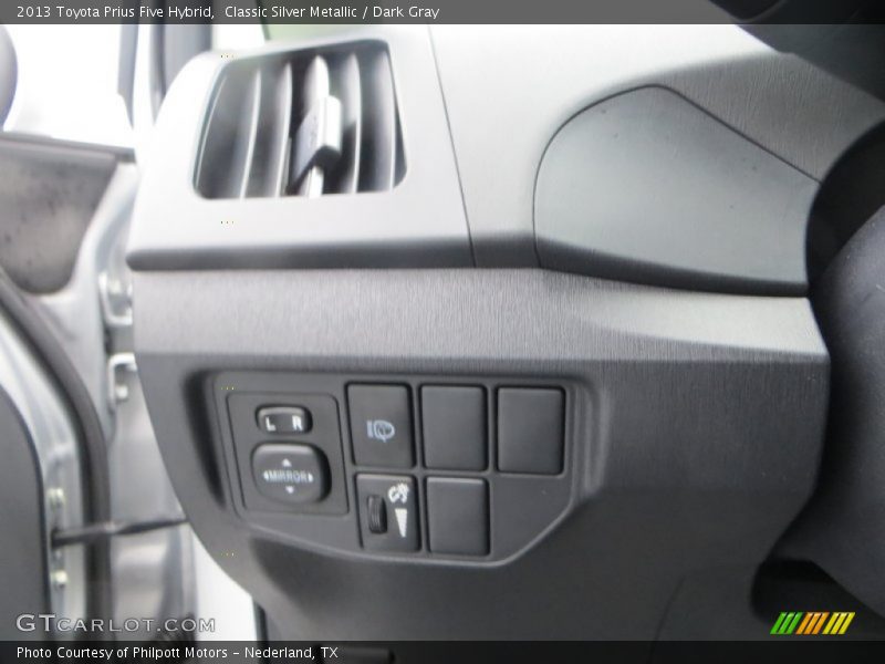 Classic Silver Metallic / Dark Gray 2013 Toyota Prius Five Hybrid