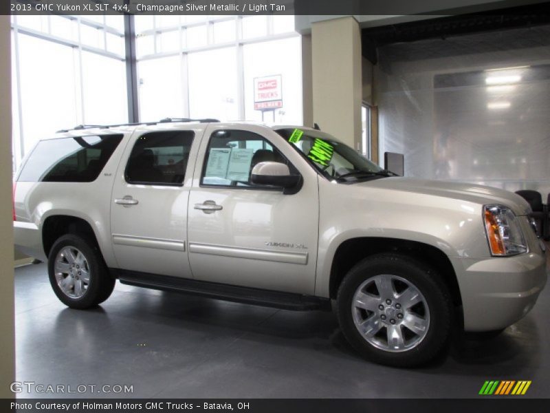 Champagne Silver Metallic / Light Tan 2013 GMC Yukon XL SLT 4x4