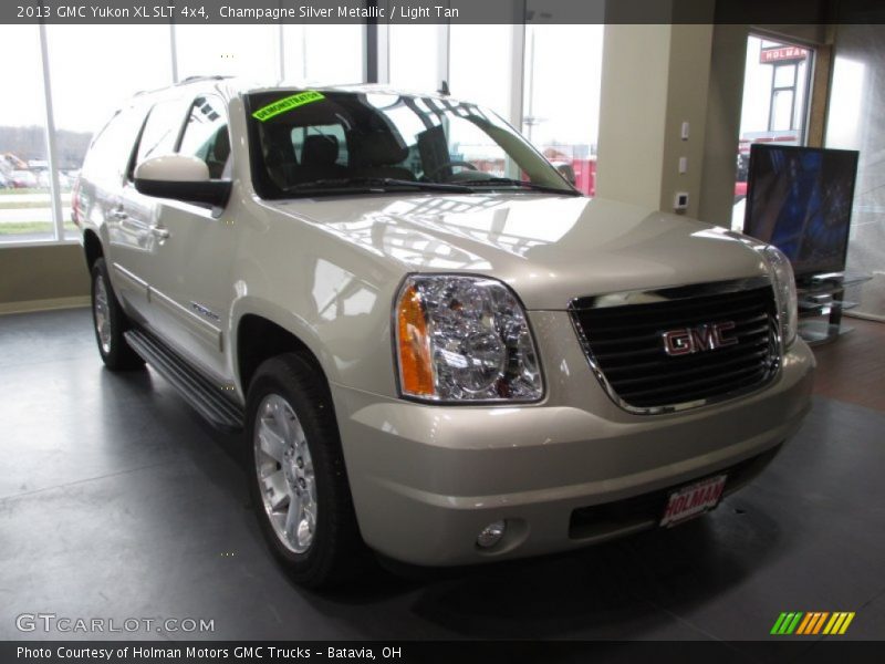 Champagne Silver Metallic / Light Tan 2013 GMC Yukon XL SLT 4x4