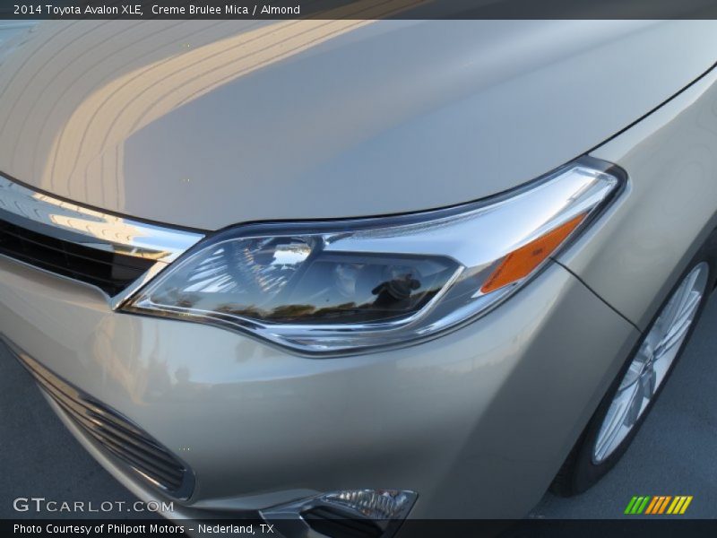 Creme Brulee Mica / Almond 2014 Toyota Avalon XLE