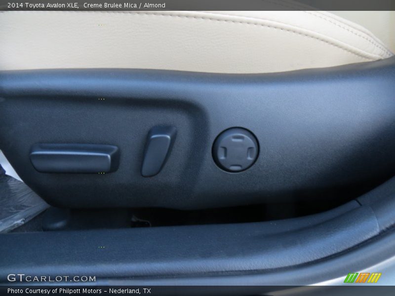 Creme Brulee Mica / Almond 2014 Toyota Avalon XLE